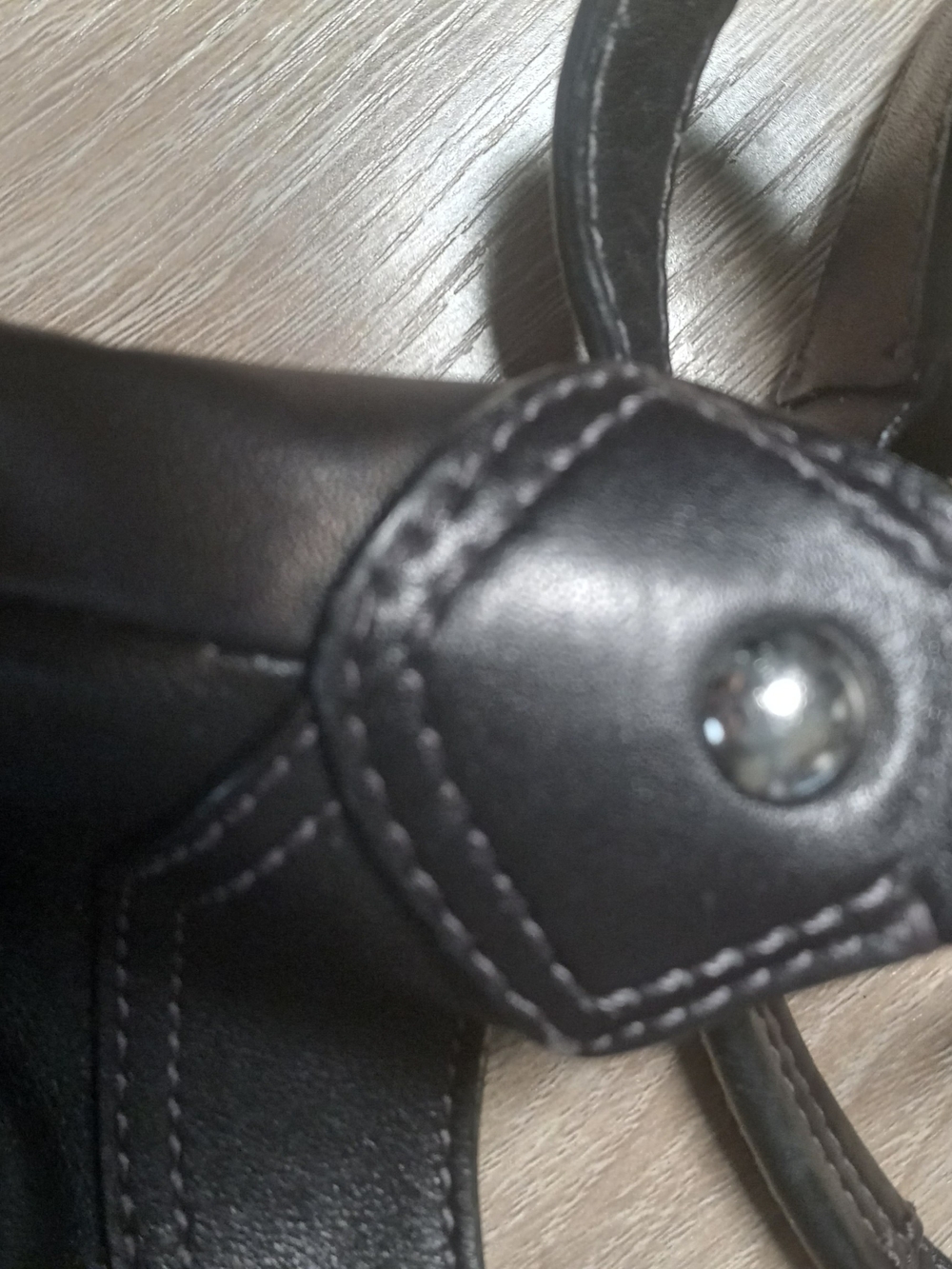COACH Black Leather Shoulder Bag with Signature Tag - Picture 8 of 13